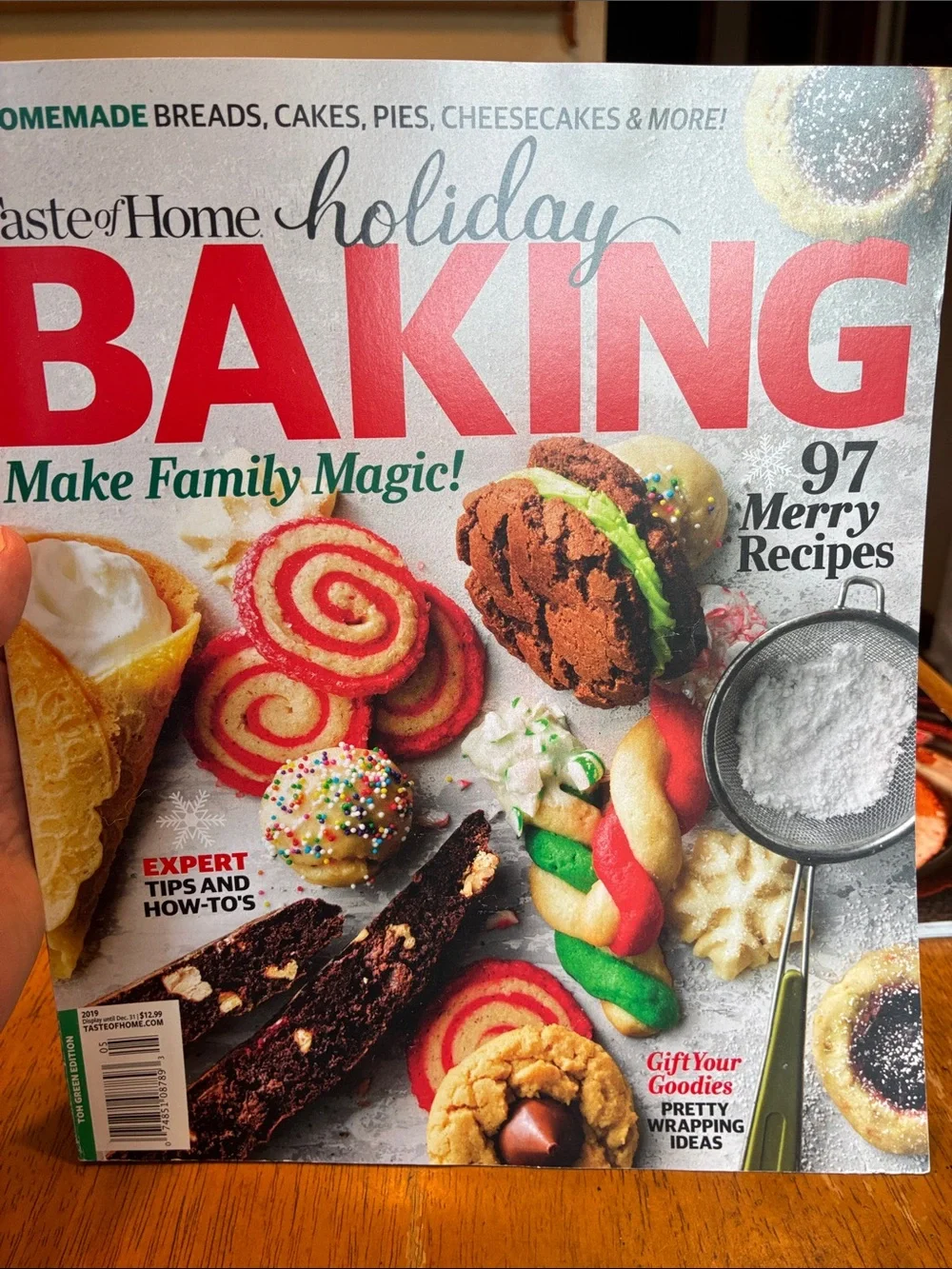 Taste of Home Fall Baking cookbook & Holiday Baking cookbook magazine set